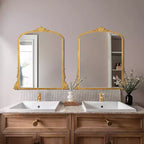 Specchio da parete decorativo in metallo ad arco 23" x 29.5" - Finitura oro antico